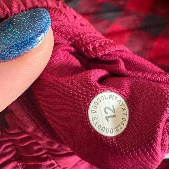 Hotty hot HR 4” lululemon - Picture 4 of 5